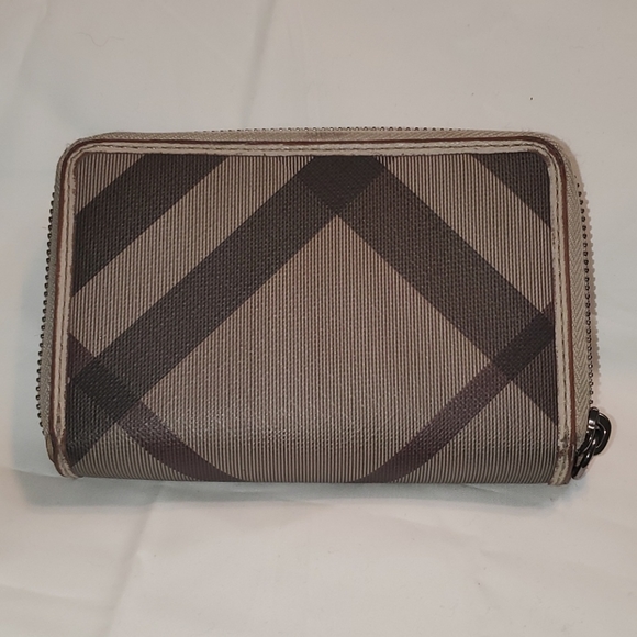 Burberry Wallet - Picture 1 of 16